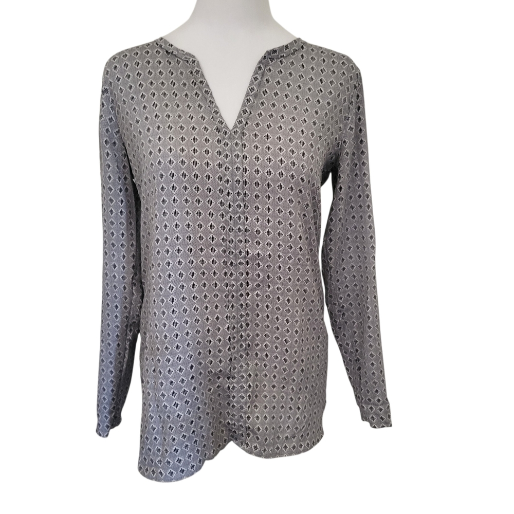 Ann Taylor Top White/Black sz XS